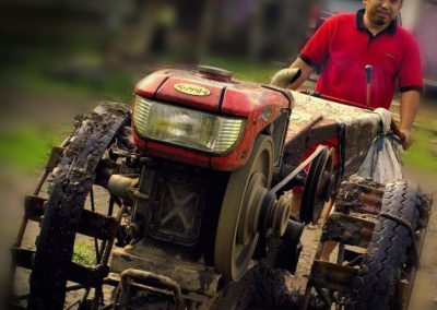 Paguyuban Pemilik Traktor Naikan Tarif Sewa