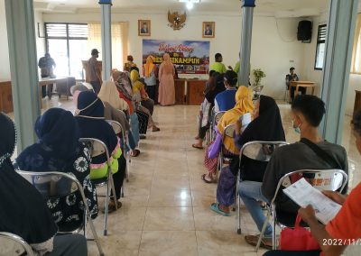 Penyaluran Bantuan Sosial BLT BBM, Sembako dan PKH Desa Sikampuh