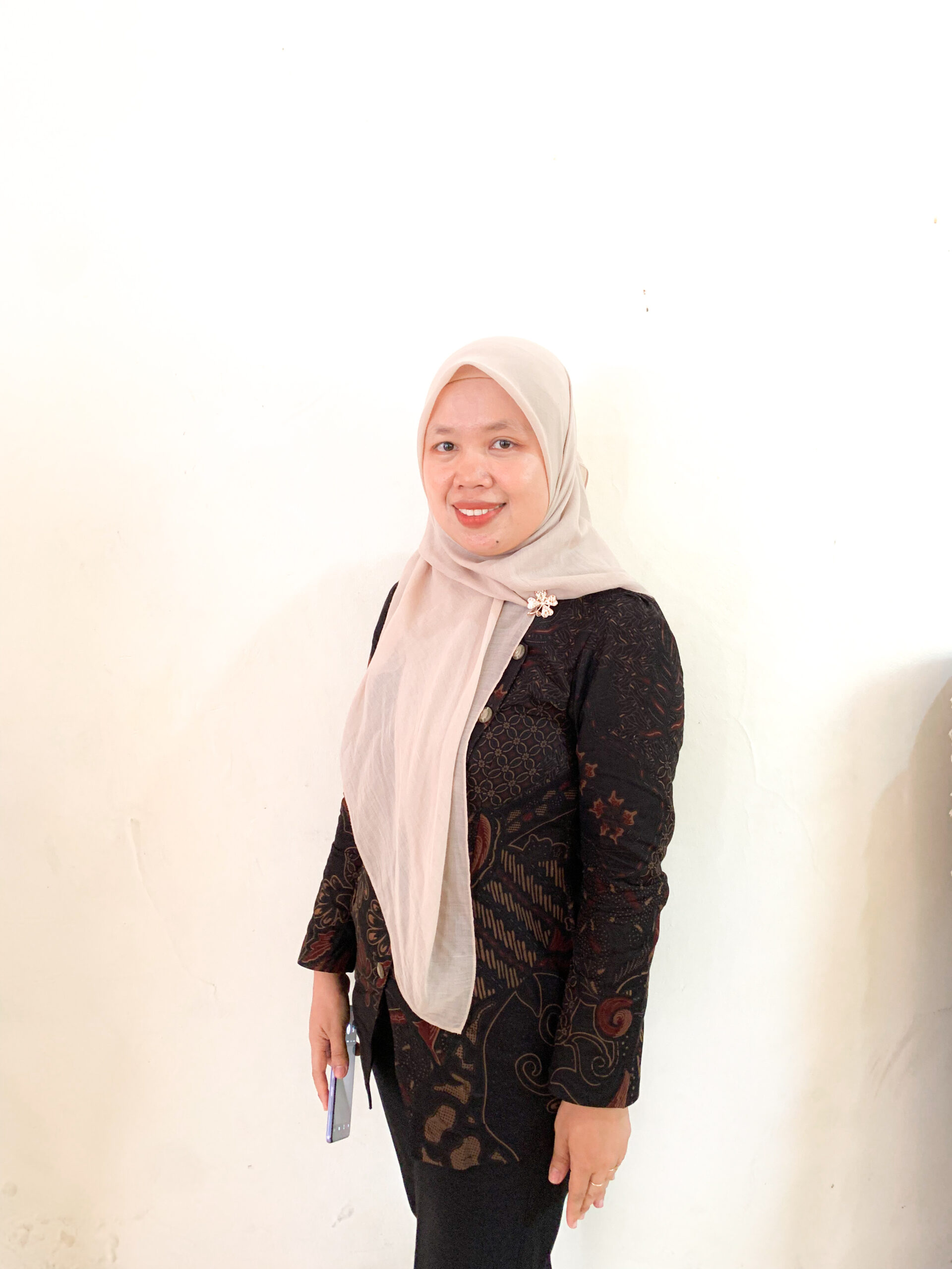 Ny. WIDI HARIYANI KHAMIM