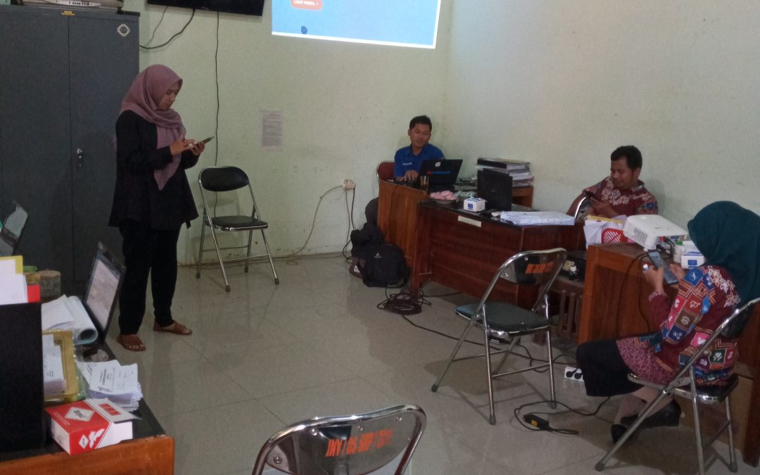 Pelatihan website Pemdes Sikampuh